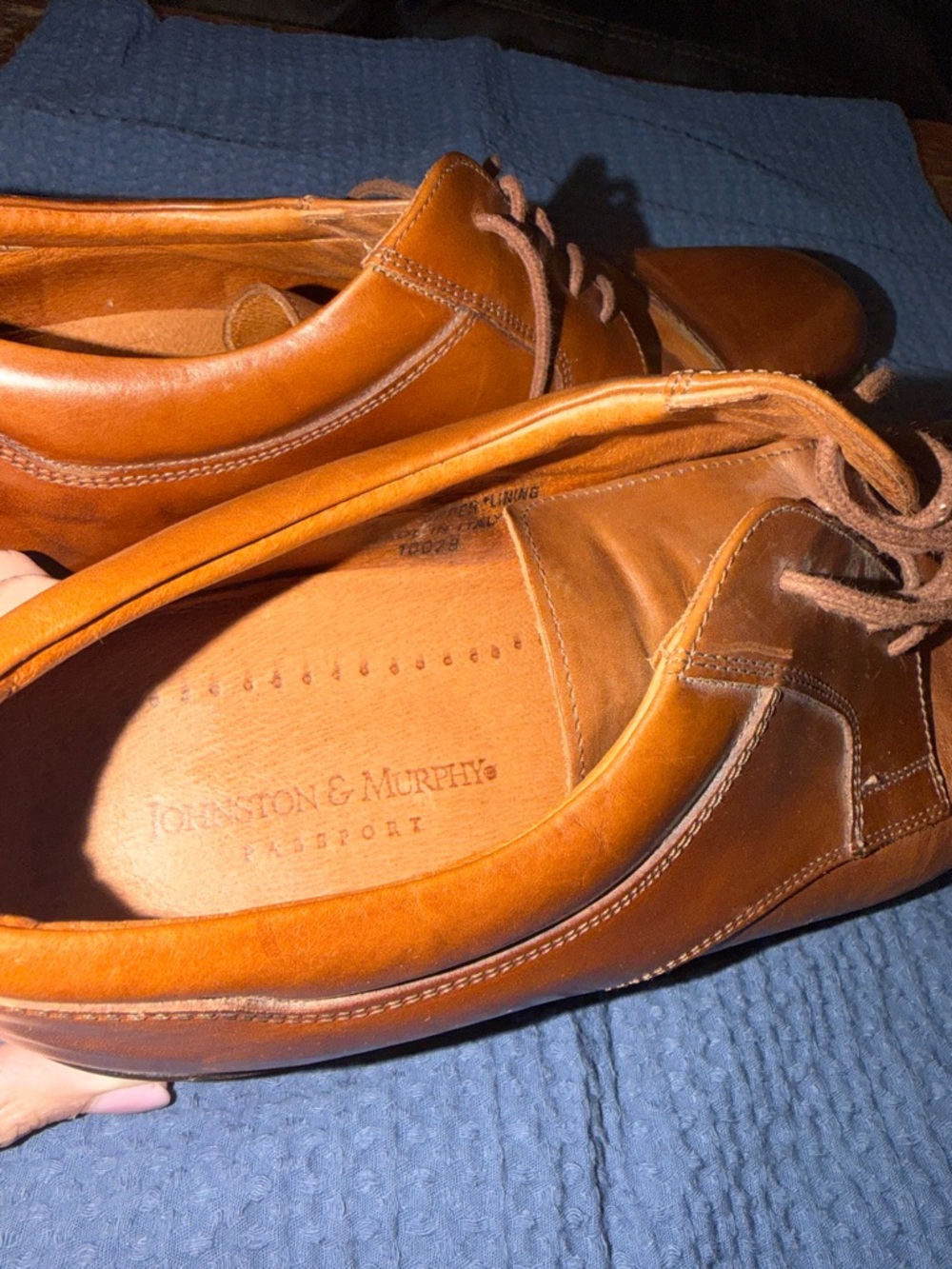 Johnston & Murphy Men's Cap-Toe Derby in Cognac Brown - Picture 3 of 4